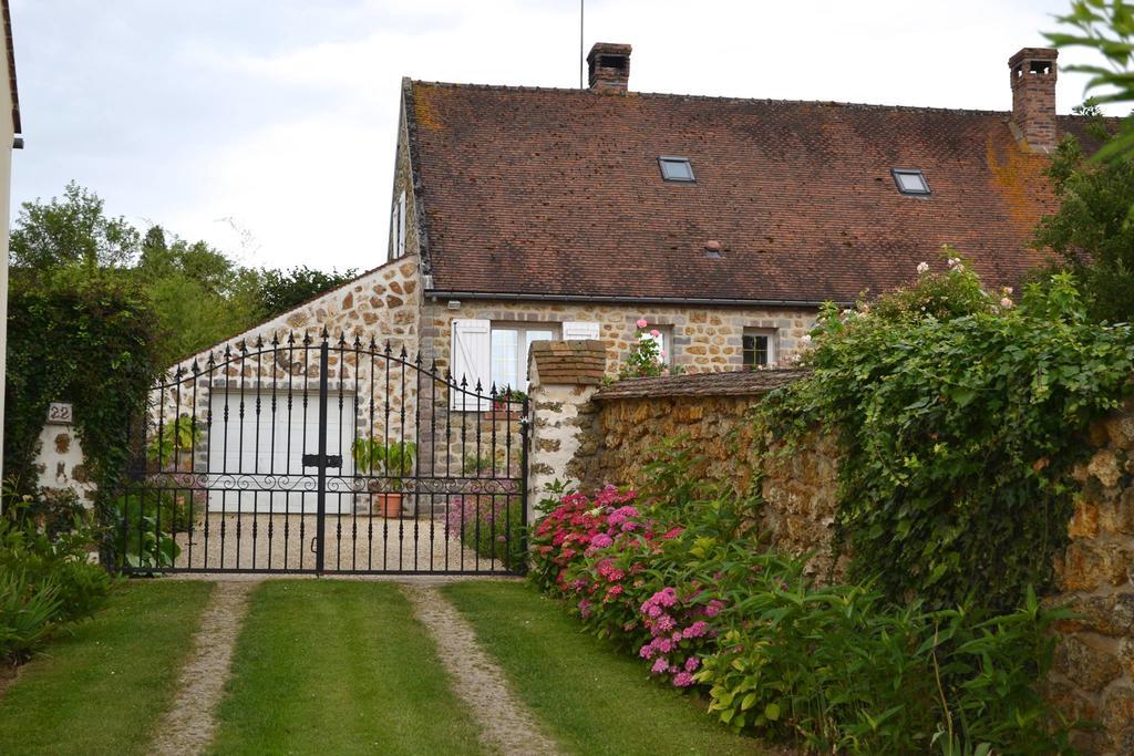 Ville-Saint-Jacques Chambres D'Hotes Des Demoiselles מראה חיצוני תמונה