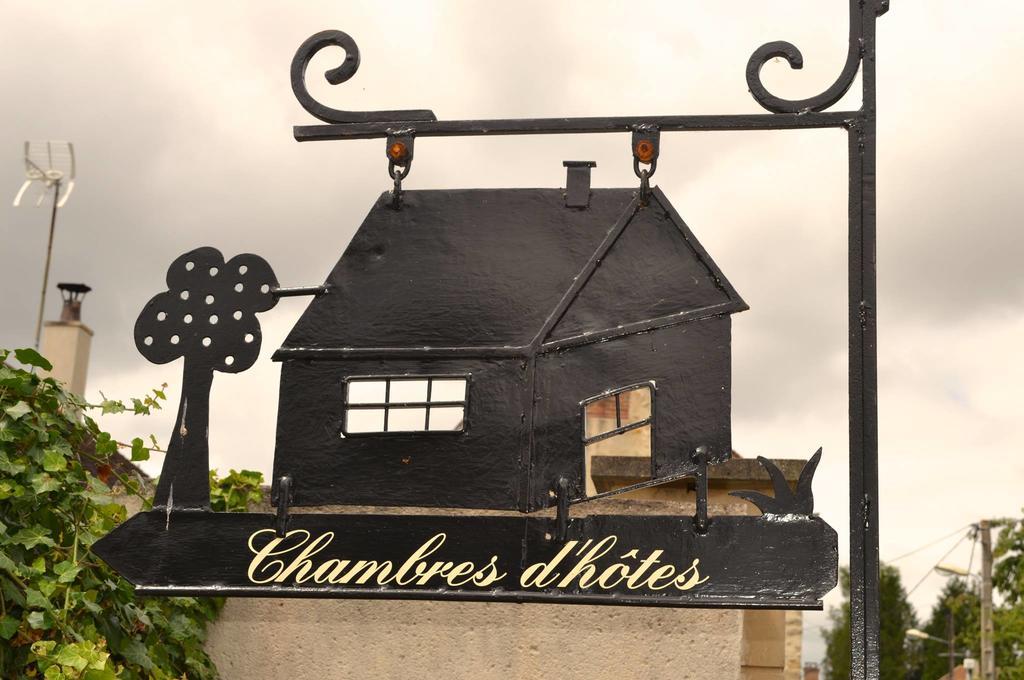 Ville-Saint-Jacques Chambres D'Hotes Des Demoiselles מראה חיצוני תמונה